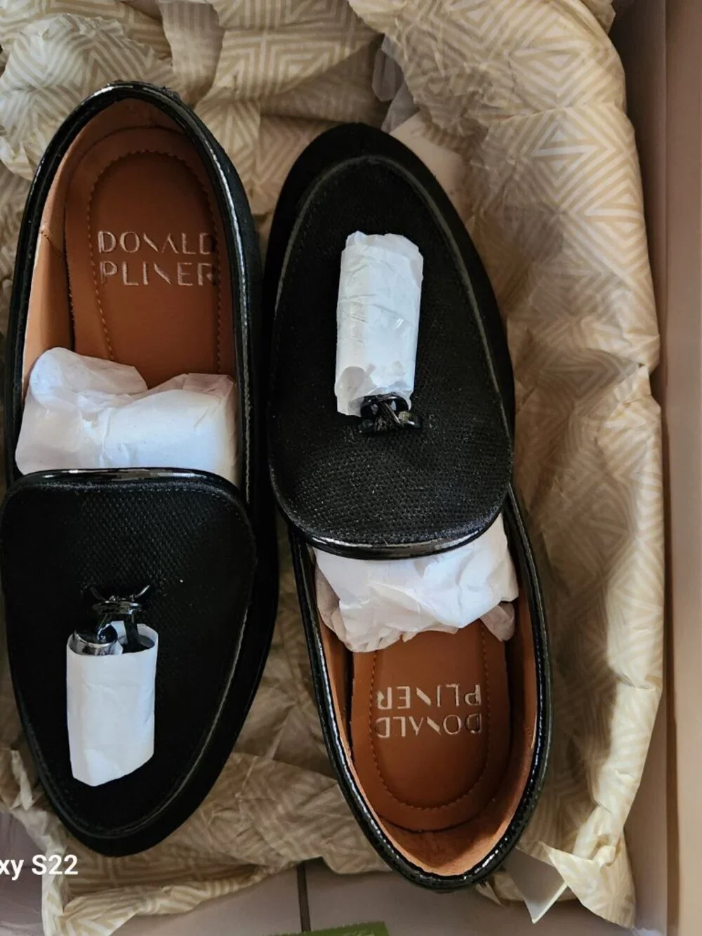 Donald Pliner Eclipse Loafers. Black Suede. NIB. Size 5